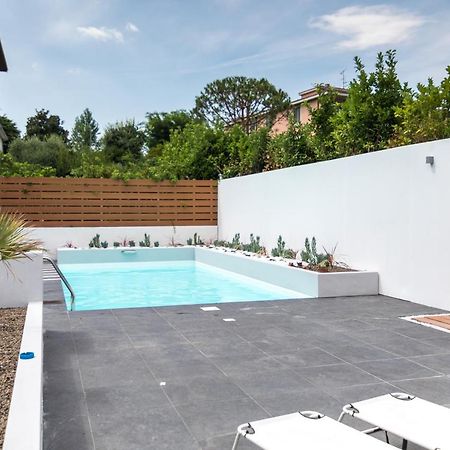 H3O Lago Di Garda Desenzano del Garda Eksteriør billede
