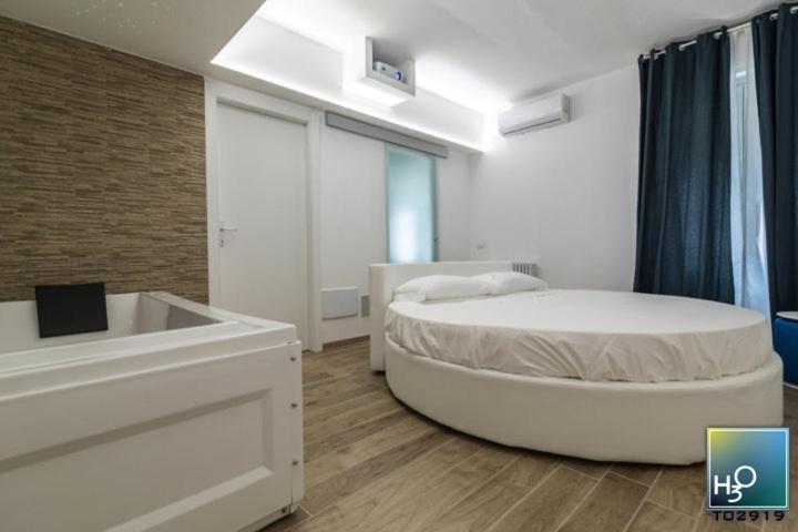 H3O Lago Di Garda Desenzano del Garda Værelse billede